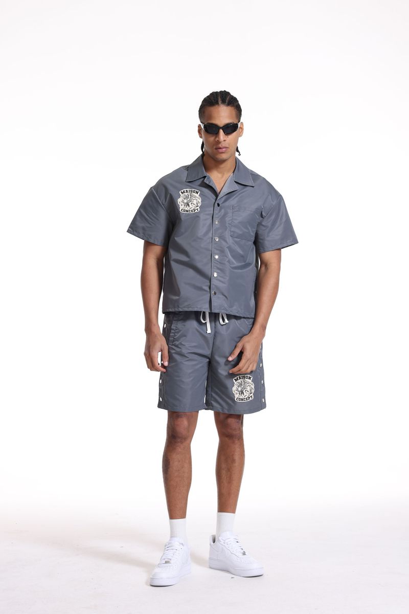 Concept Maison Con Button Up